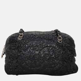 Chanel: Чёрная сумка 