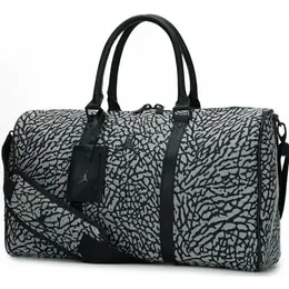 Сумка спортивная Jordan, 25 л, 20х27х47 см, ручная кладь, слоновая кость 103807089076