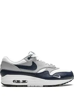 Nike: Белые кроссовки  Air Max 1 LV8