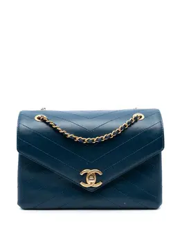 Chanel 2018 Small Chevron Lambskin Stitched Envelope Flap shoulder bag 32523733