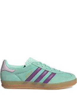 adidas: Зелёные кроссовки  Gazelle Indoor