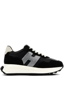 Hogan logo-patch low-top sneakers 23524178