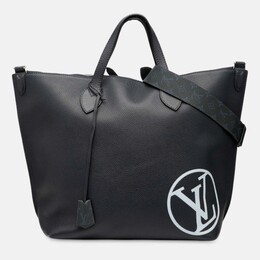 Louis Vuitton: Сумка-шоппер 