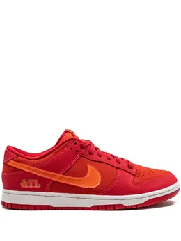 Nike: Красные кроссовки  Dunk Low