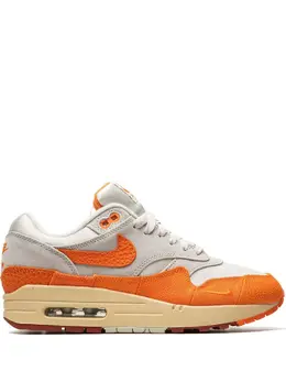 Nike: Оранжевые кроссовки  Air Max 1