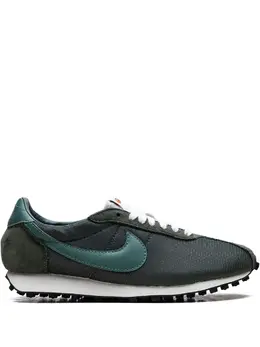 Nike: Зелёные кроссовки 