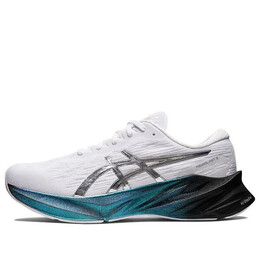 Кроссовки novablast 3 платина Asics, белый 1011b461-100 | white/silver