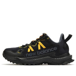 Кроссовки шандо New Balance, черный mtshacb1 | black/yellow