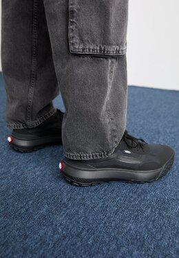 Кроссовки MTE CROSSPATH UNISEX Vans, черный va215o0dg-q11 | black