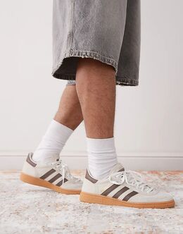 Кроссовки Handball Spezial кремового и коричневого цвета с резиновой подошвой Adidas 138321018 | cream