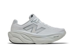 New Balance Кроссовки Fresh Foam X More v5 2E Wide 'Reflection Silver Metallic', белый mmorlw5 2e | reflection silver metallic