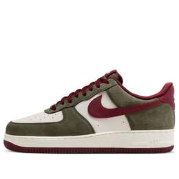Кроссовки Nike Air Force 1 Low '07 LV8 'Cargo Khaki Pale Ivory Dark Team Red', зеленый fq8714-302 | green