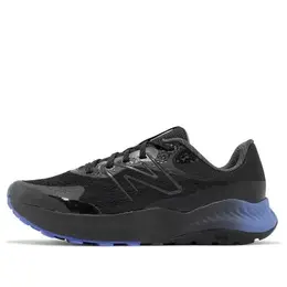 Кроссовки dynasoft nitrel v5 New Balance, черный mtntrtk5 | black/blue