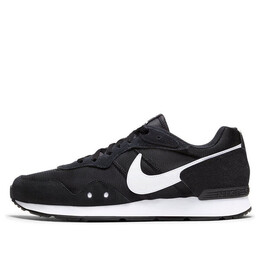 Кроссовки Venture Runner Nike, белый ck2944-002 | black and white