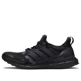 Кроссовки undefeated x ultraboost 1.0 Adidas, черный ef1966 | black