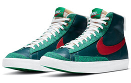 Кроссовки Nike Blazer Mid 77 Vintage Christmas Sweater dc1619-300