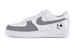 Кроссовки Nike Air Force 1 Skateboarding Shoes Men Low-top Gray, серый cw2288-111(team5-男款亡灵骷髅头) | gray
