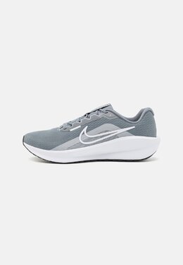 Кроссовки для бега DOWNSHIFTER 13 Nike Performance, серый n1242a2nx-c14 | cool grey/white/wolf grey/pure platinum/black