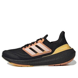 Кроссовки ультрабуст лайт Adidas, черный hq8595 | core black/white tint/screaming orange