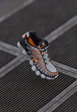 Низкие кеды SHOX TL Nike Sportswear, серый ni112o08s-c12 | light smoke grey/bright mandarin/black