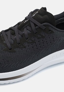 Кроссовки VELOCITI 4 SE Under Armour, черный un242a0mh-q11 | black/anthracite/white