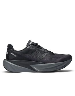 Мужские кроссовки для бега New Balance Fuelcell Rebel V5 черного цвета 149767389 | black