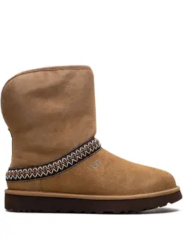 Ugg Classic Short Crescent "Chestnut" boots 27340974