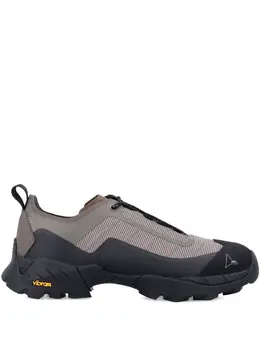 ROA: Светлые кроссовки 