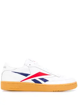 Reebok: Белые кроссовки  Club C 85