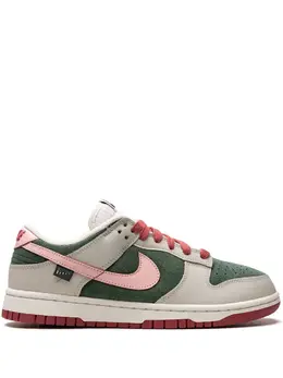 Nike: Светлые кроссовки  Dunk Low SE