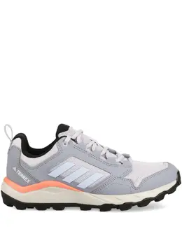 Adidas Traxion three-stripe sneakers 23649406