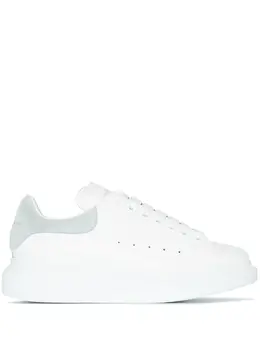 Alexander McQueen Oversized lace-up sneakers 16699577