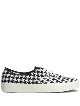 Vans: Белые кроссовки  Authentic