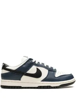Nike: Белые кроссовки  Dunk Low