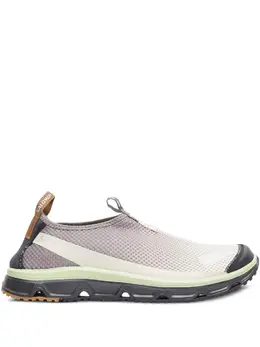 Salomon: Светлые кроссовки 