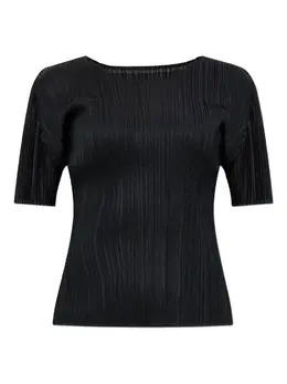 Pleats Please Issey Miyake: Чёрная футболка 