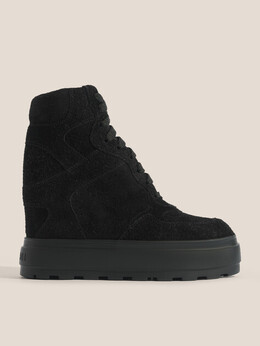 Casadei: Чёрные кроссовки 