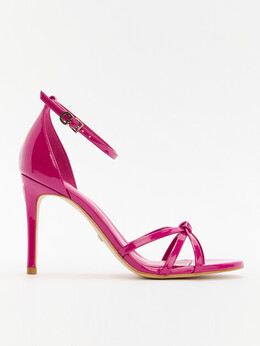 Guess: Босоножки 