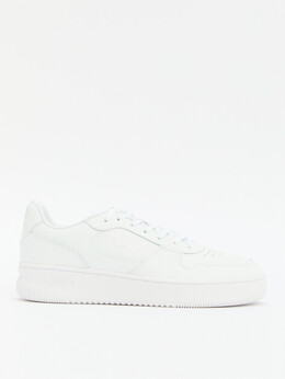 Lacoste: Белые кроссовки 