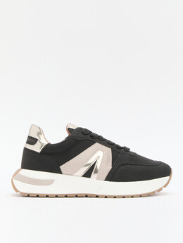 Alexander Smith: Чёрные кроссовки 