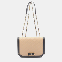 Chanel: Светлая сумка 