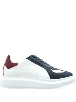 Alexander McQueen Oversized panelled lace-up sneakers 31696388