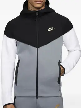 Nike: Толстовка  Windrunner с капюшоном