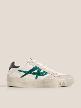 Ash: Белые кроссовки 