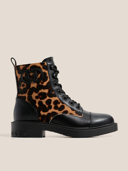 Guess: Чёрные ботинки 