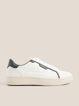 Guess: Белые кроссовки 