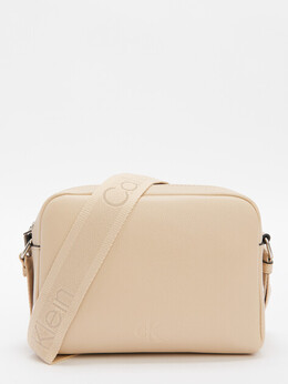 Calvin Klein Jeans: Бежевая сумка 