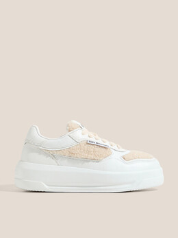 Love Moschino: Бежевые кроссовки 