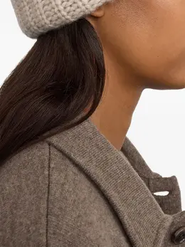 Lisa Yang: Светлая шапка 