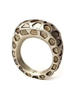 Parts of Four: Кольцо 